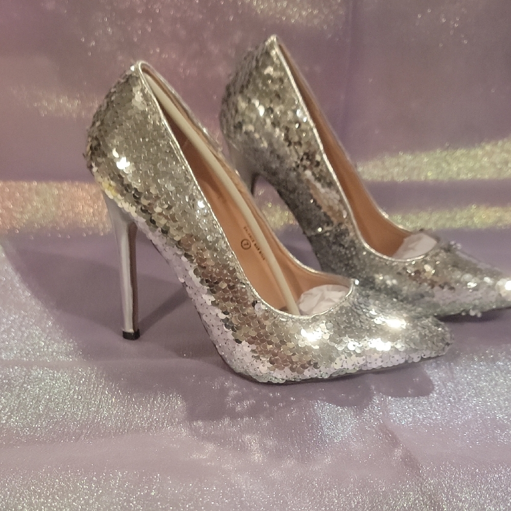 Chase + Chloe Silver Stiletto Heels with Glitter Finish